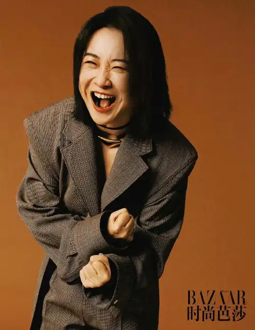 贾玲芭莎力量感封面大片##贾玲生命力