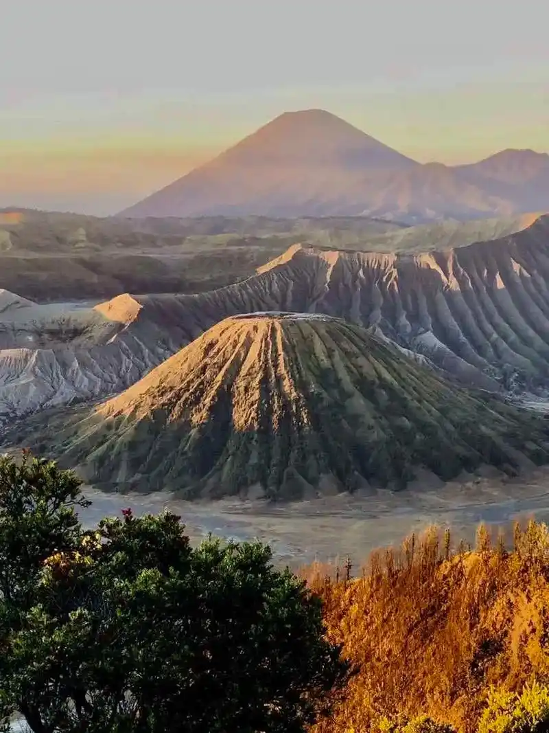 勇敢的人先享受世界.三年前的#bromo火山#印尼 #旅行  - 抖音