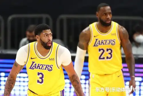 湖人2020冠军戒指诚意满满!含804颗钻石,且注入曼巴元素