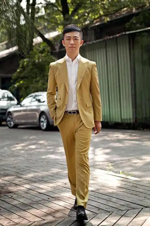 福建东南卫视著名主持人刘伟客照