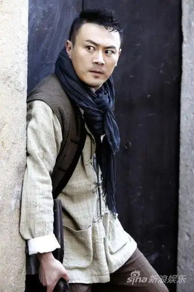 李解饰演赤坂龙一李解《我的抗战2》剧照新浪娱乐讯