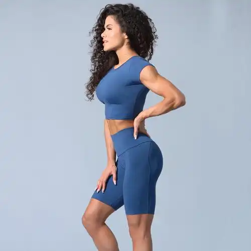 欧美新款瑜伽健身吸湿排汗运动套装跑步速干纯色短袖短裤式套装女