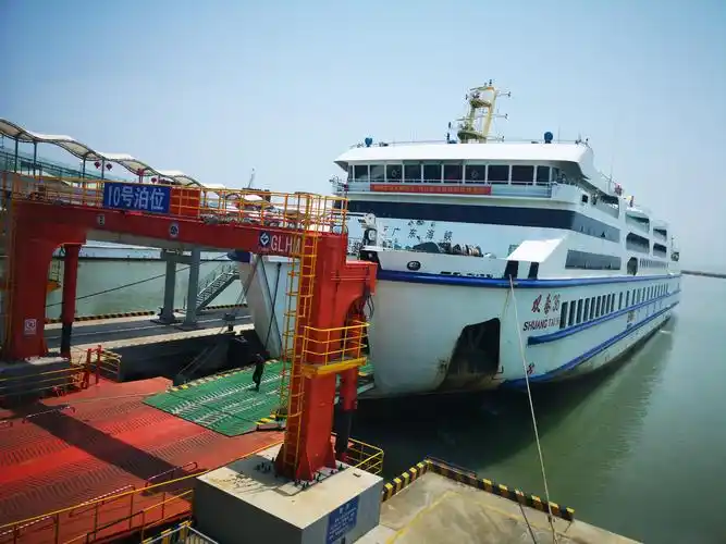 湛江市徐闻港轮渡码头组图 - 青木影记 - 图虫