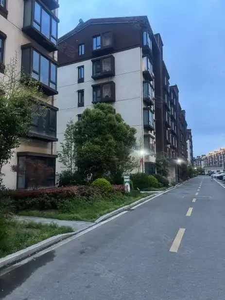 无锡房产网>无锡二手房>锡山二手房>鹅湖二手房>中洲花溪樾>488_650竖