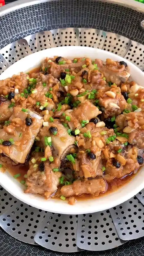看8菜有食欲广东经典家常菜豉汁蒸排骨