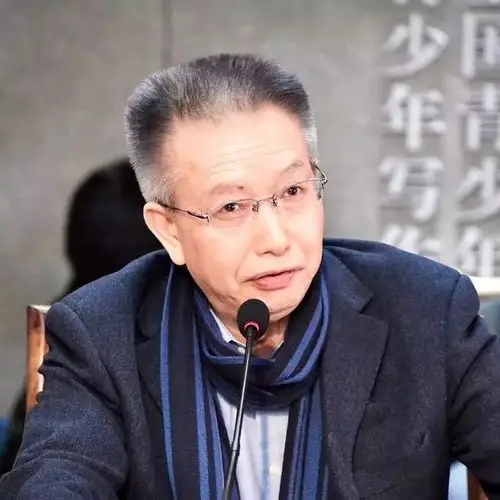 陈晓明老师:写作唤起青春热情,更促进青少年素质的全面培养 | 培文