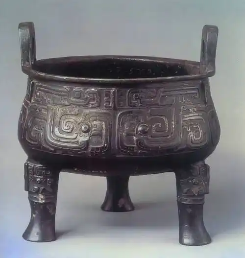 九鼎迷踪立悬案,楚王盘问探虚实:西周后期鼎的变化及其历史地位