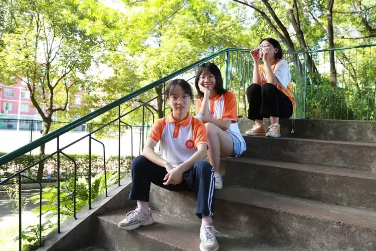 紫金中学011班----毕业季