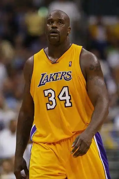 奥尼尔湖人十大比赛:生日战61分 总决赛准四双