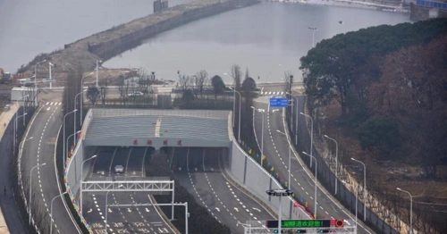 武汉东湖隧道通车