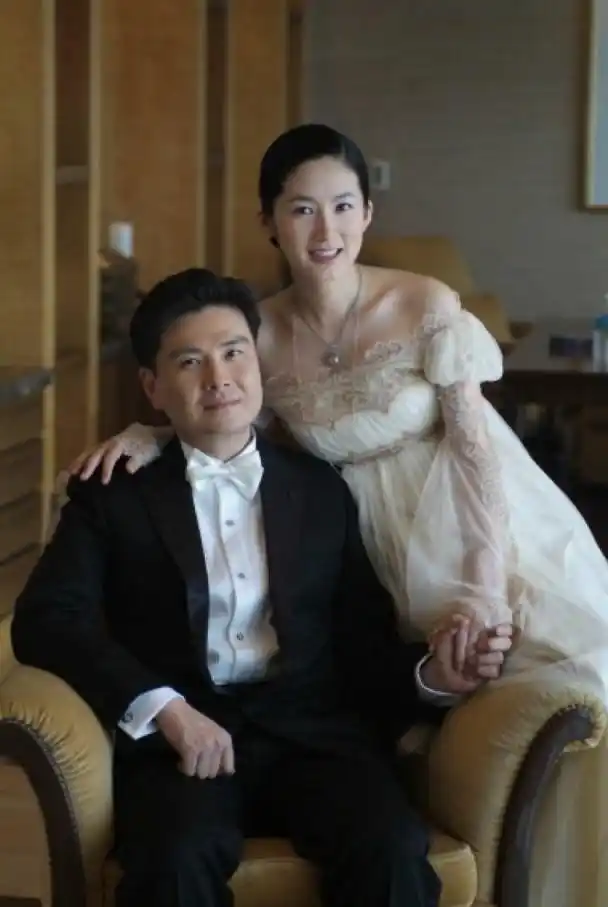 沈银河曾与李英爱老公陷入热恋 最终却临时悔婚