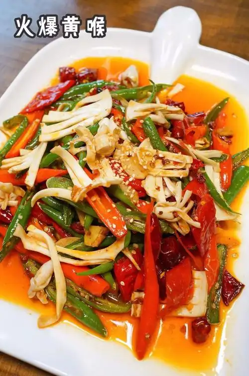 大厨钟sir出品火爆黄喉这些菜不点白来垫底食材遵循四川做法的银丝粉