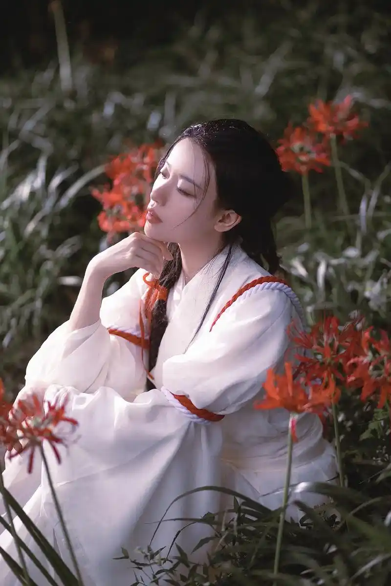 神明少女客片彼岸花