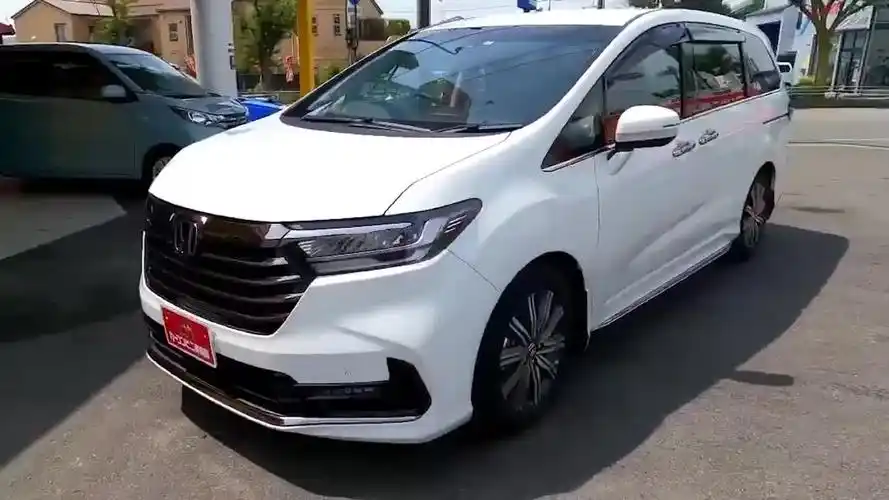 新车展示,实拍2022款本田奥德赛,用手划开车门,霸气开始!