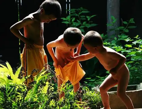 上一页 下一页 作品名称: 童年无忌  作品描述: 夏日的小伙伴  拍摄