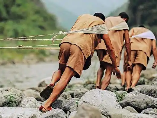 神农溪(巴东:神农溪上的纤夫)