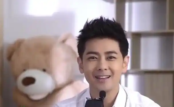 不老男神林志颖终于老了满头白发一脸皱纹网友表示无法接受