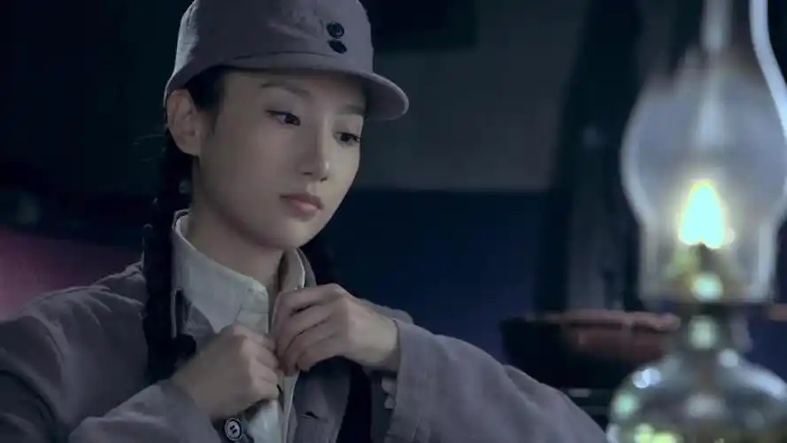 雪豹坚强岁月没想到小雨喜欢卫国陈怡顿时心乱如麻