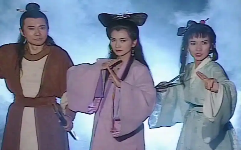 【新白娘子传奇】白素贞小青绝杀蜈蚣精_哔哩哔哩 (゜-゜)つロ 干杯