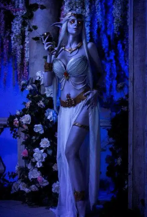 《炉石传说》艾萨拉女王浅谈——高傲疯狂而又不失优雅