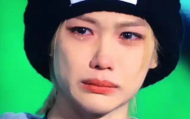 【李龙馥felix】小猫又又又又哭啦～可爱捏