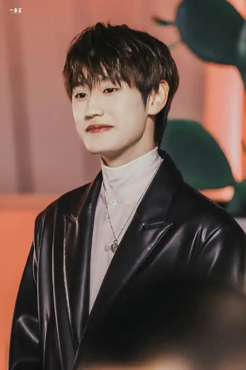 ak刘彰1218生日快乐