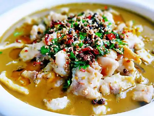 一盆金汤酸菜鱼,上演人鱼情未了