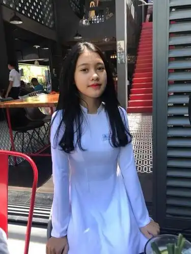 越南奥黛美女,清纯可爱