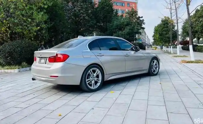 曲靖二手宝马3系 2013 款 320li 豪华设计套装 香槟色 - 小猪二手车