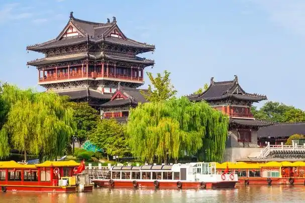 本文将带您领略泰州凤城河风景区的独特魅力,从历史,文化,自然景观等