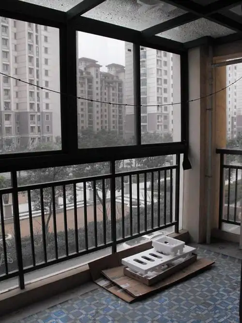 封闭式阳台设计效果图欣赏 - 如火骄阳