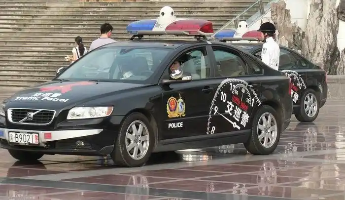 [实拍]——重庆女子交巡警