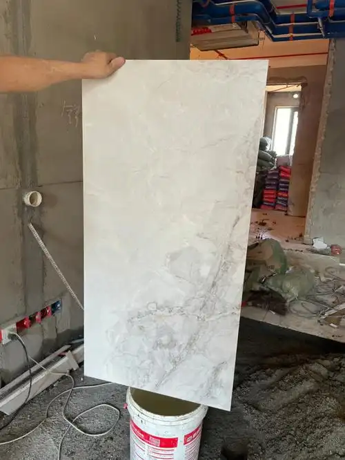 会不会翻车已经跟师傅讲好深浅纹路对开铺#诺贝尔瓷砖  #诺贝尔寒江雪