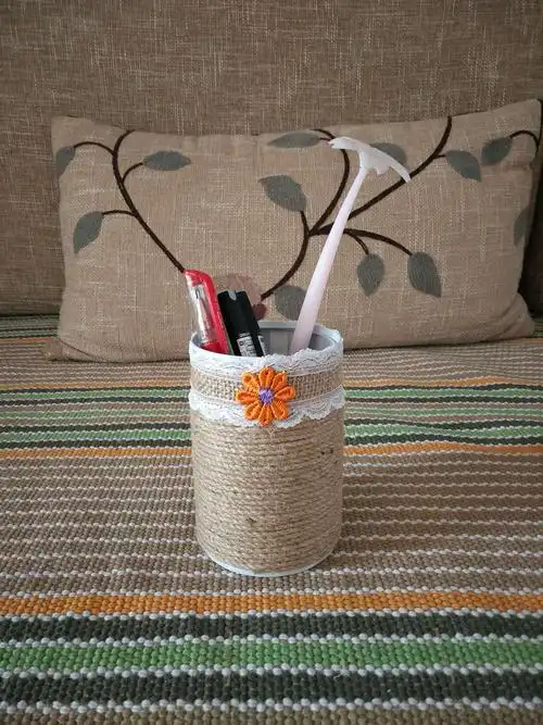 居家学习收获多(自制麻绳笔筒)——沂城街道中心小学二年级二班冯子宸