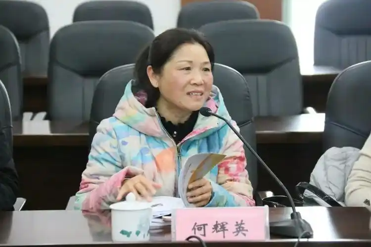 何辉英李兵曾致刘惠何娟仇晓苑治平王燕王睿柯荣斌刘萍国生【点击视频