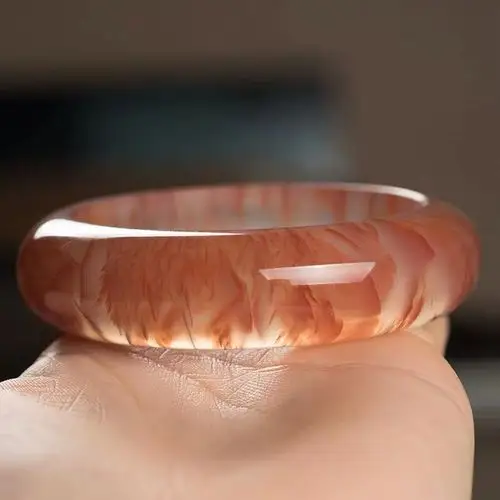 龙纹新品宝磊缘冰种玛瑙女款粉色花瓣纹玉手镯手镯