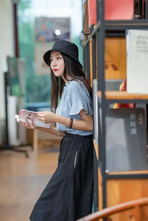 女生拍照时手该怎么放这13个手摆放姿势简单易学拍照好看