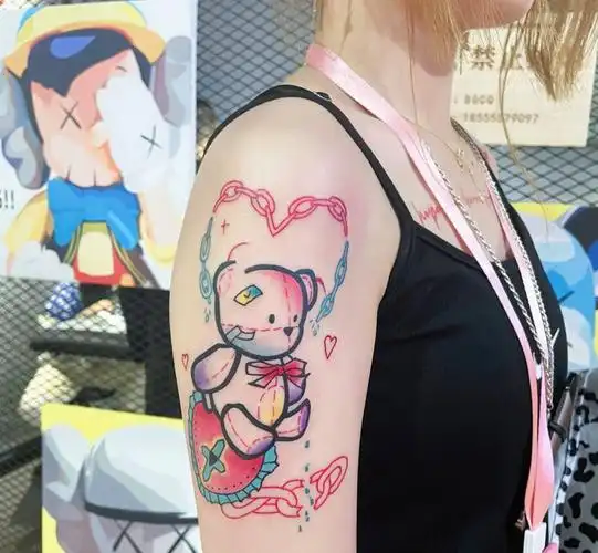 彩色卡通小花臂未完成纹身图片_手臂old school纹身图案(2)_安徽省