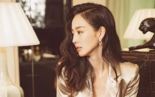 张钧甯成熟妩媚写真桌面壁纸