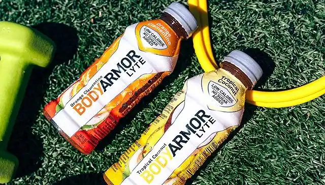 科比入股的运动饮料bodyarmor牵手美网,它的下一个目标是2025年超越