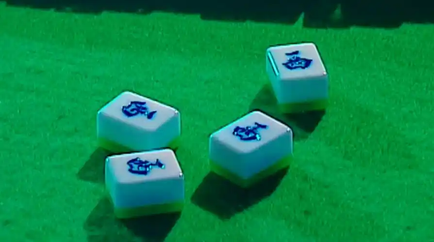 四个人打麻将同时打出一张西风第二天无人生还四人再归西