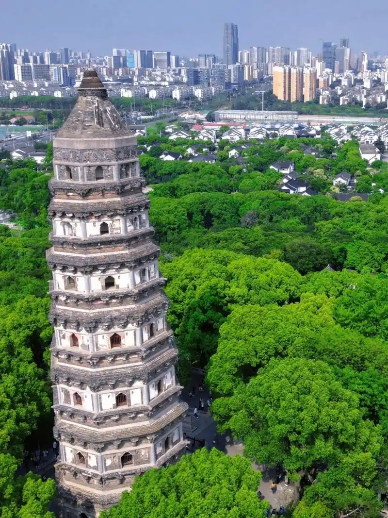 虎丘山风景区97suzhou 苏州 61虎丘 	 简介: 虎丘山风景名胜区