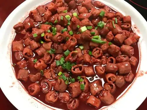 卓成曦福州菜的灵魂自然是那酒香四溢的红糟啦