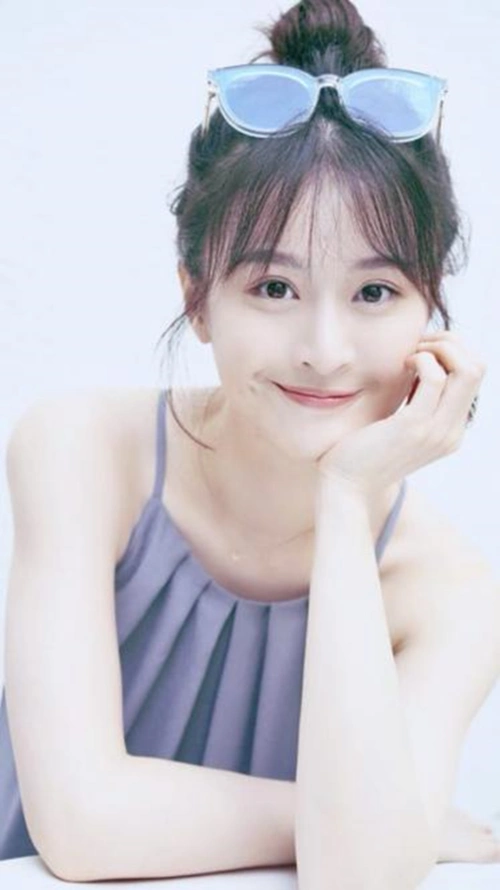 生活中的林伊婷活泼开朗,性格直爽,这也是她被朋友称之为"伊哥"原因