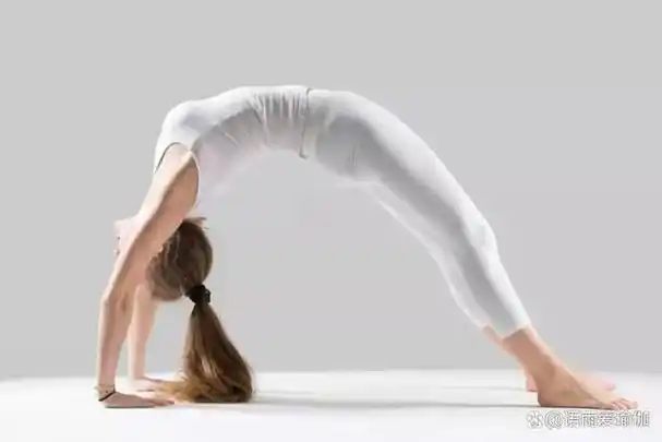 最受欢迎的瑜伽体式之一,常练好处多多!