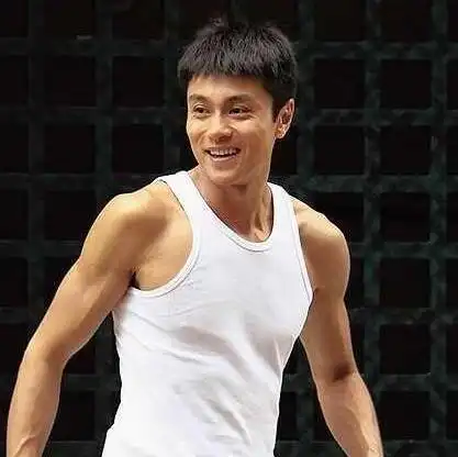 【图】港星黄浩然老婆是谁 然然怪病后首演大反派