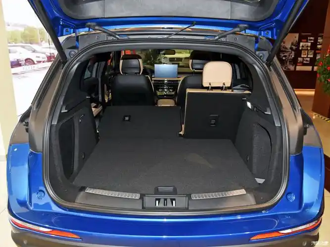 美系豪华suv的诠释强动力高颜值全新林肯冒险家详解