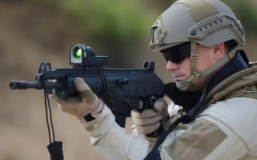 出口到二十多个国家的以色列加利尔ace突击步枪