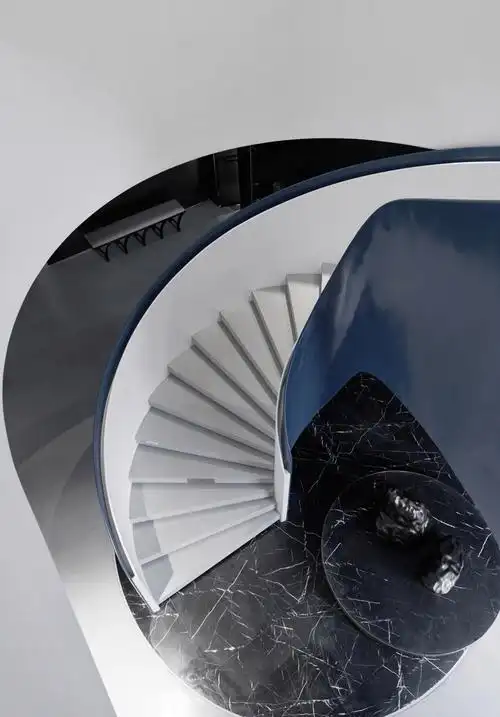 高级灰 克莱因蓝,高端配色解密极简风尚 | 曜年设计__凤凰网