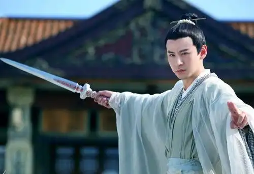 钱泳辰腾讯娱乐讯由霍建华,赵丽颖,钱泳辰联袂出演的古装仙侠玄幻剧